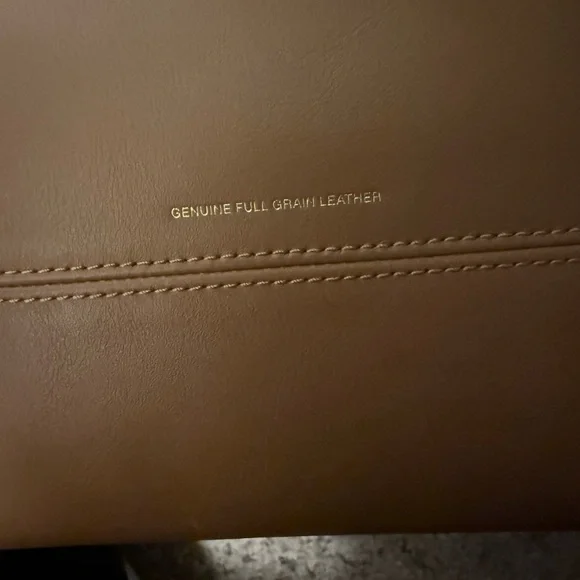 Coach Empire 28 - Picture 4 of 9